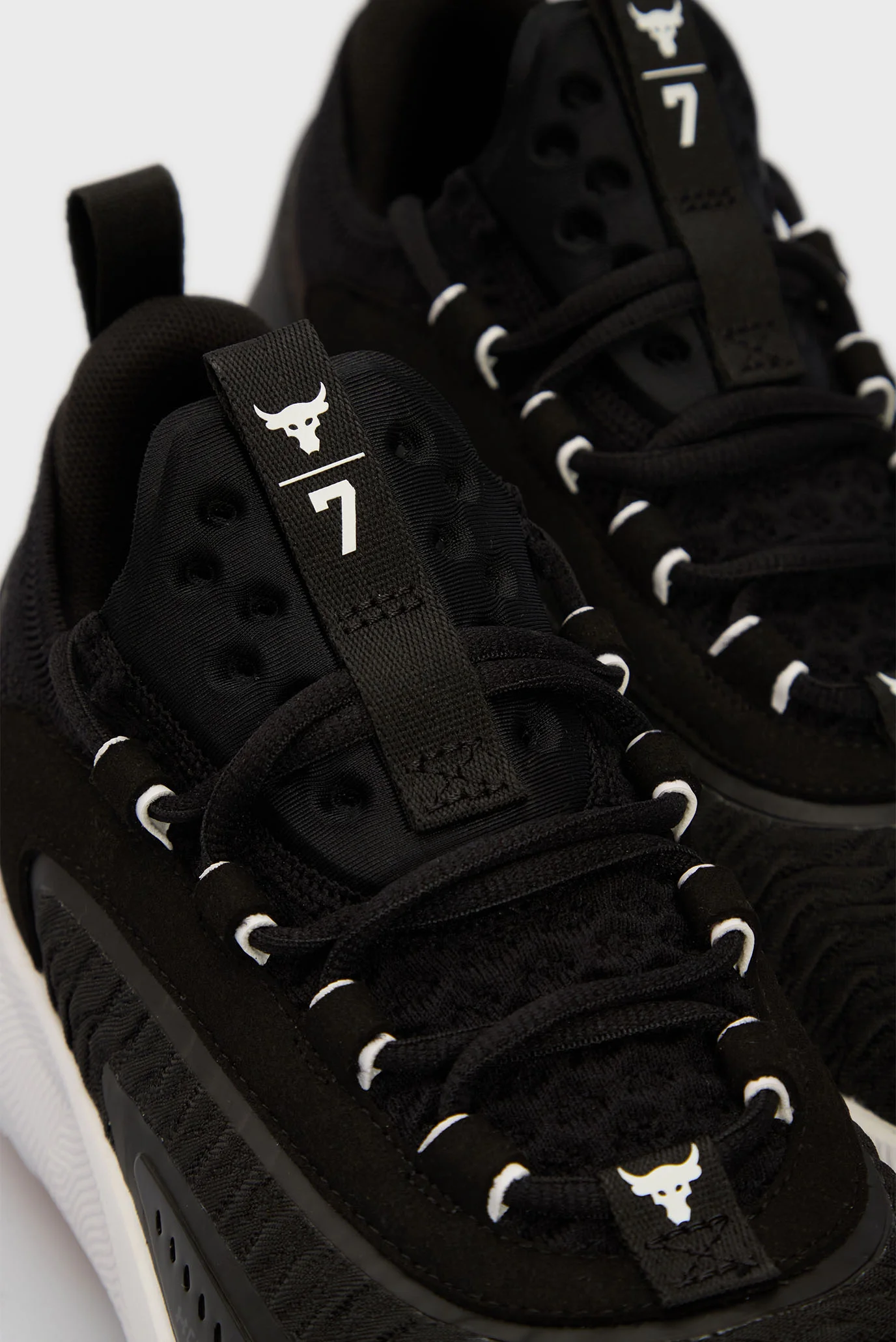 Чоловічі чорні кросівки UA Project Rock 7 Under Armour 3027600-001