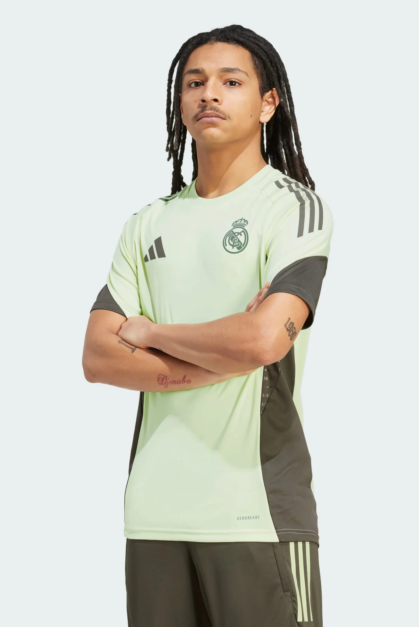 REAL MADRID サポーター用スカーフ 2色セット muzhskaya-zelenaya-futbolka-