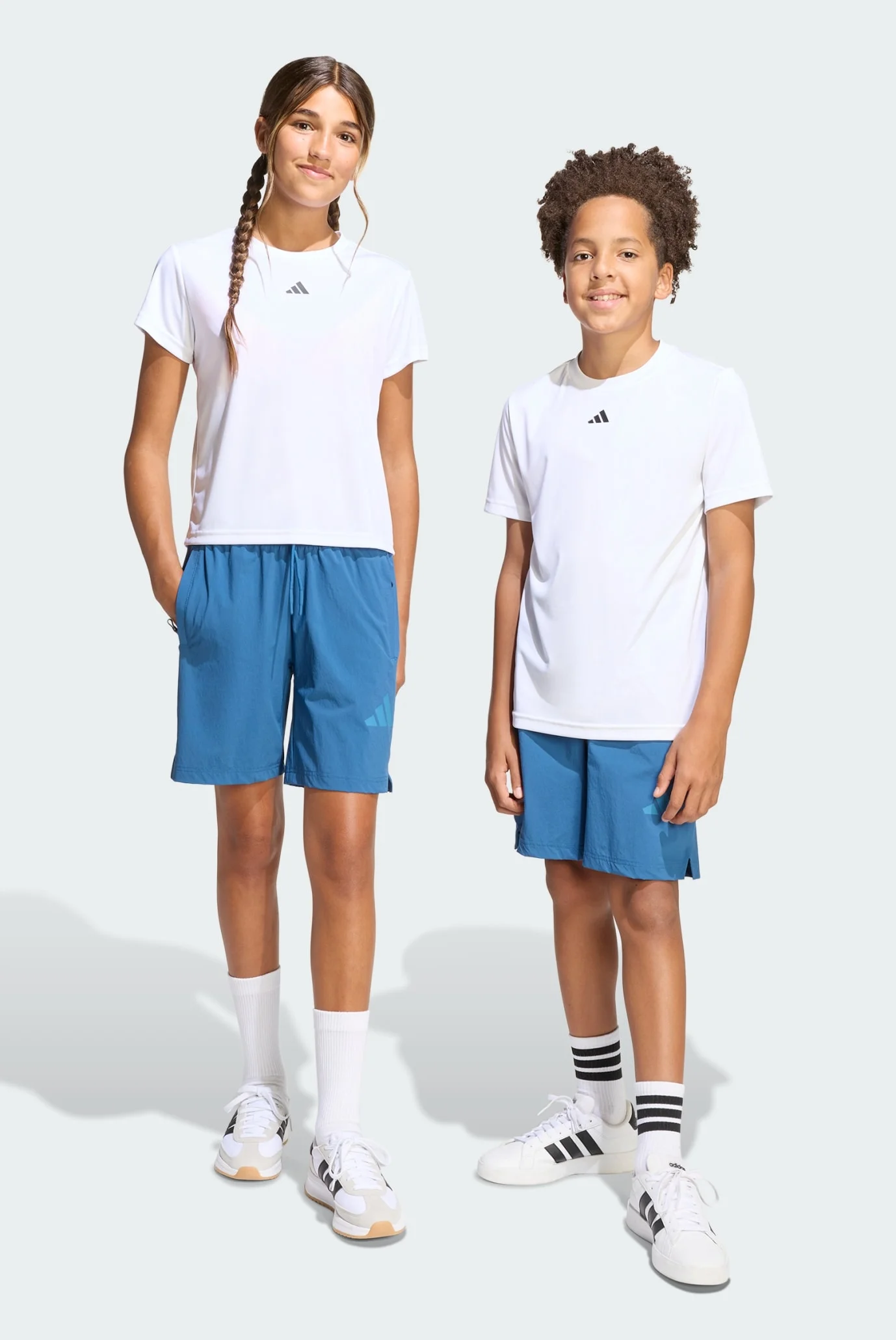 Детские синие шорты Z.N.E. WOVEN TRAVEL adidas KG1002 — MD-Fashion