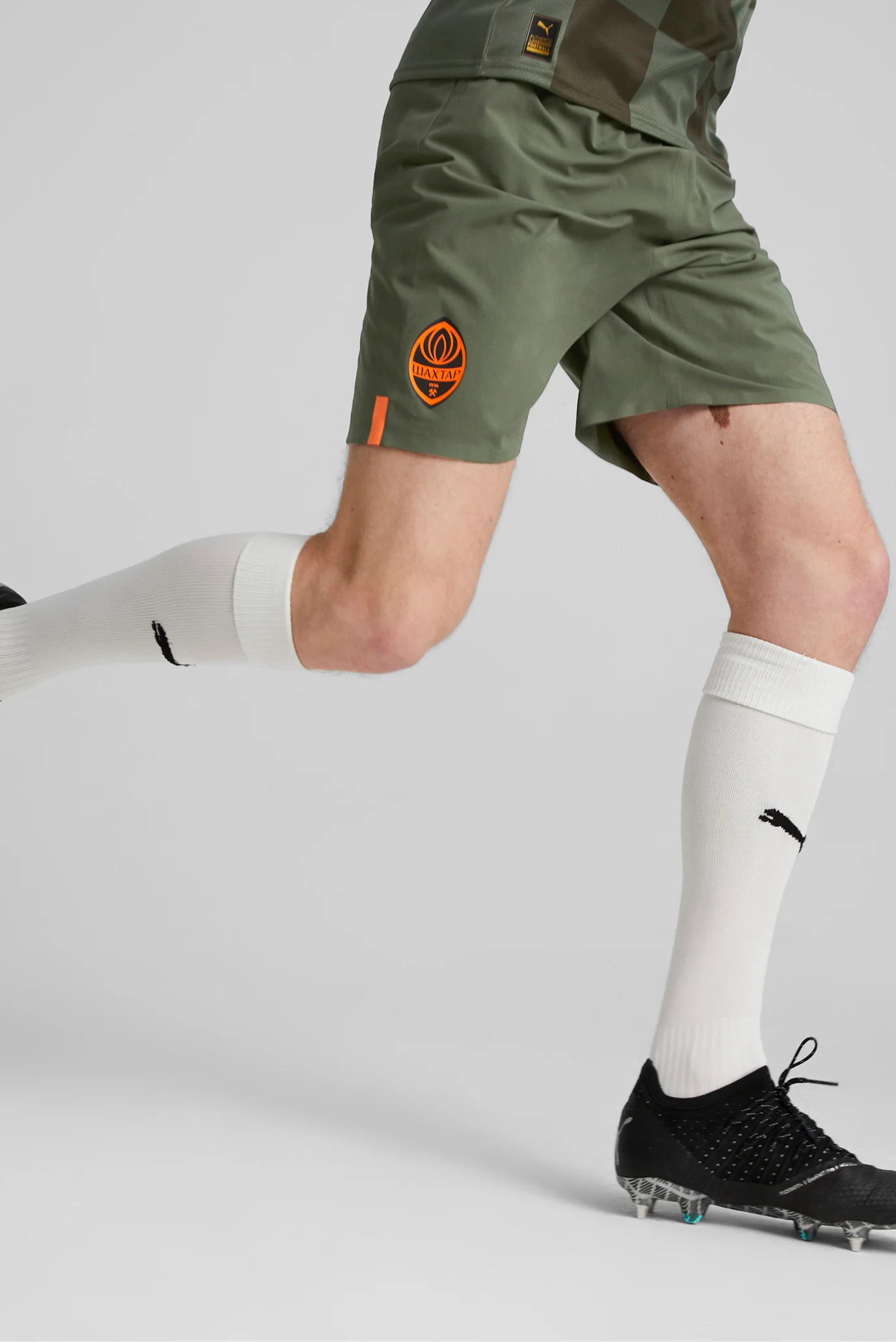 POWERARMOR ショートバ Чоловічі зелені шорти FC Shakhtar Donetsk 22/23 Promo Shorts Men