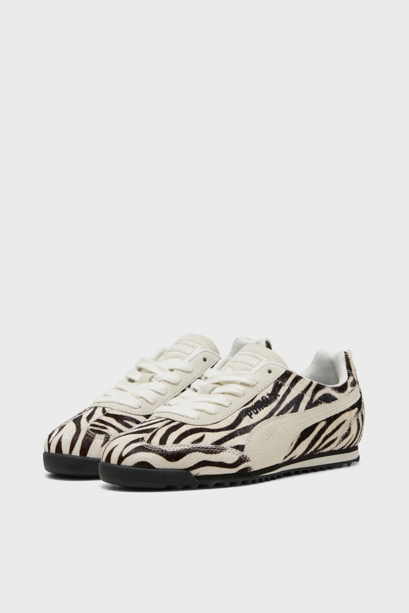 Жіночі білі кросівки Arizona Zebra Sneakers Women PUMA 404398_01