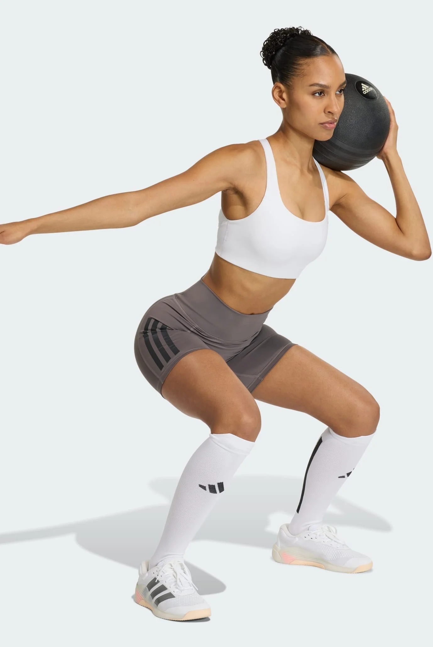 Жіночий білий топ Optime Workout Medium Support adidas KD6685 — MD
