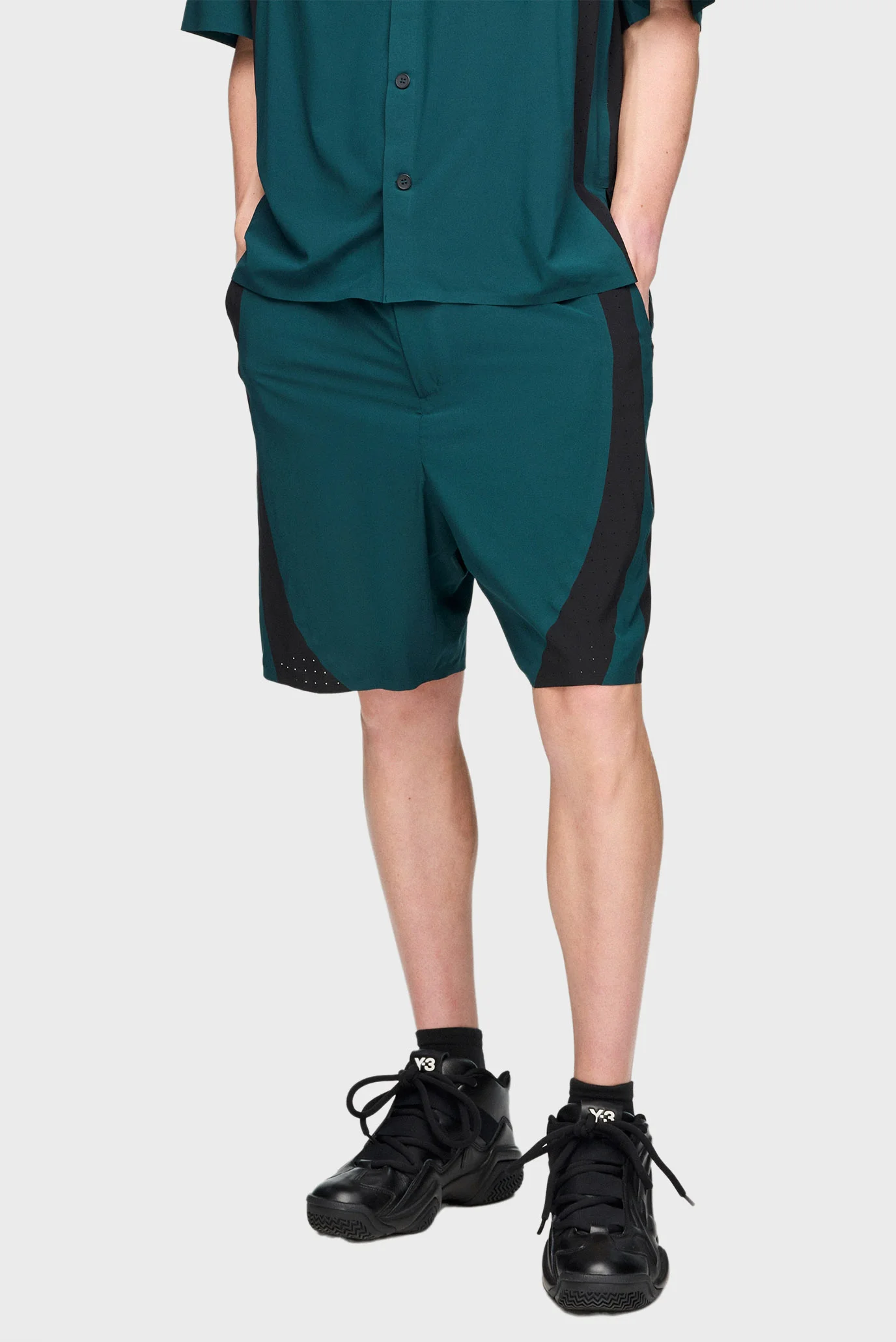 Мужские темно-зеленые шорты Y-3 ULTRALIGHT WOVEN adidas KS2646
