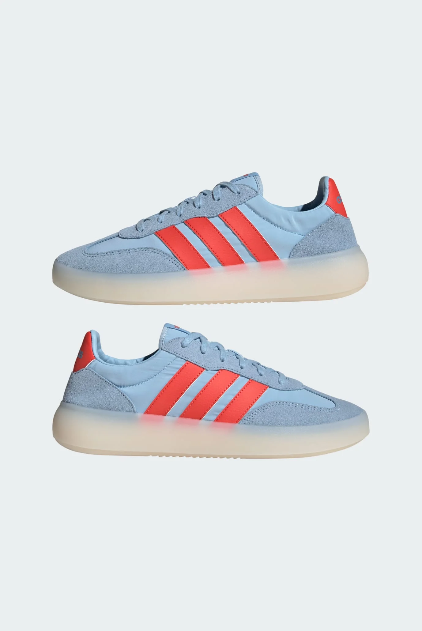 Чоловічі блакитні снікерси Barreda Decode adidas IH1238 — MD-Fashion