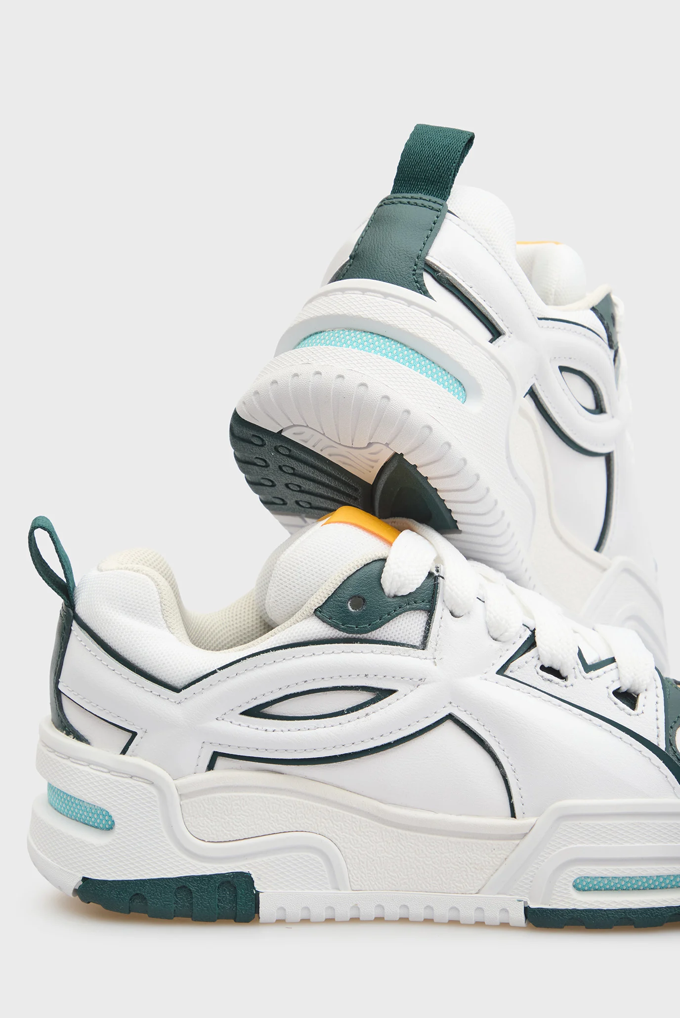 Білі шкіряні снікерси UA HB-LO-WHT Under Armour 6005922-108 — MD