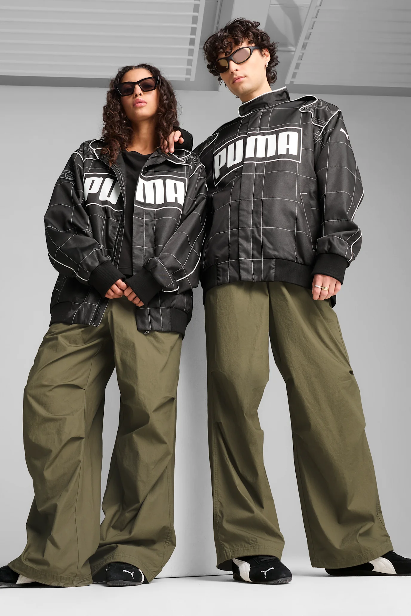 popo Оливкові спортивні штани FUTURE.PUMA.ARCHIVE Oversized Pants