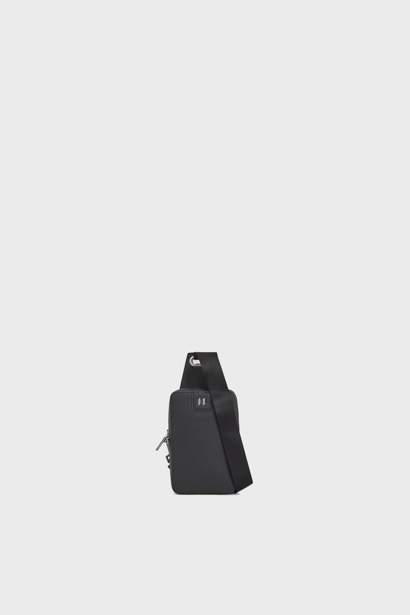 【新品未使用】SHAPE ME UP ブラック Mサイズ Мужская черная кожаная сумка Karl Lagerfeld A3M30158;999 — MD-Fashion