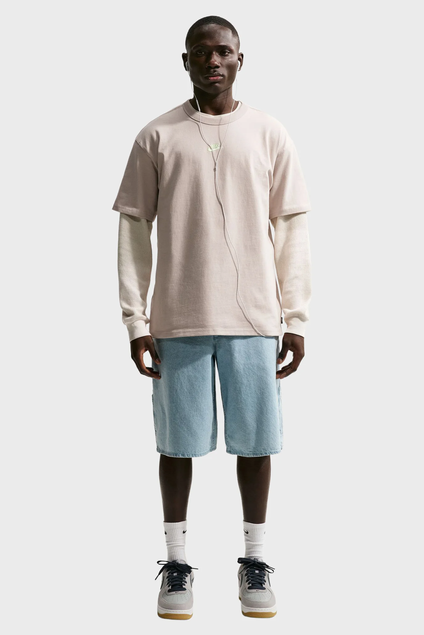 Мужская бежевая футболка M NSW TEE LSE PREM ESS SUST Nike IH1121