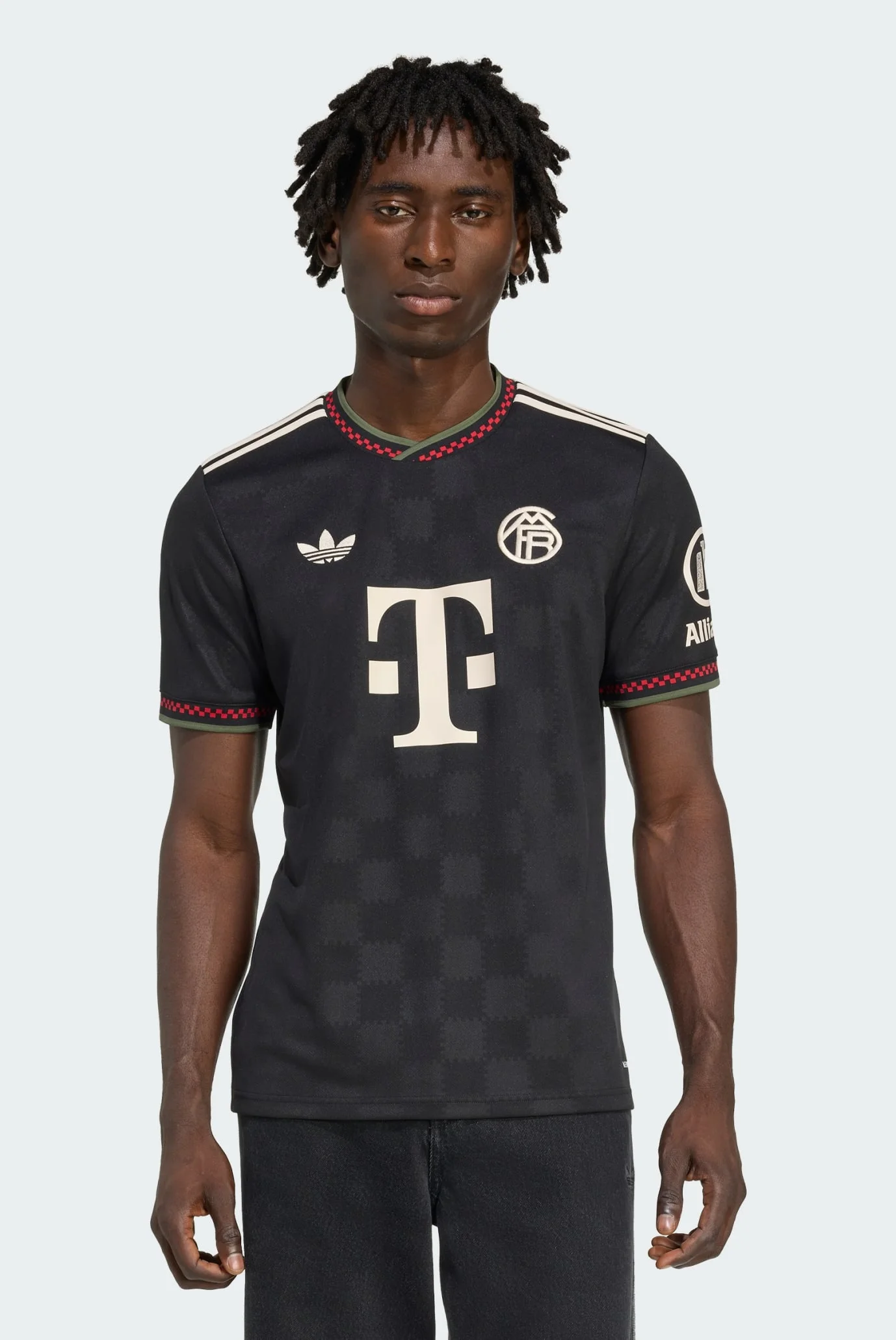 ウェア  FC Bayern Munich Jersey M Чоловіча чорна футболка з візерунком FC Bayern 25/26 Third adidas