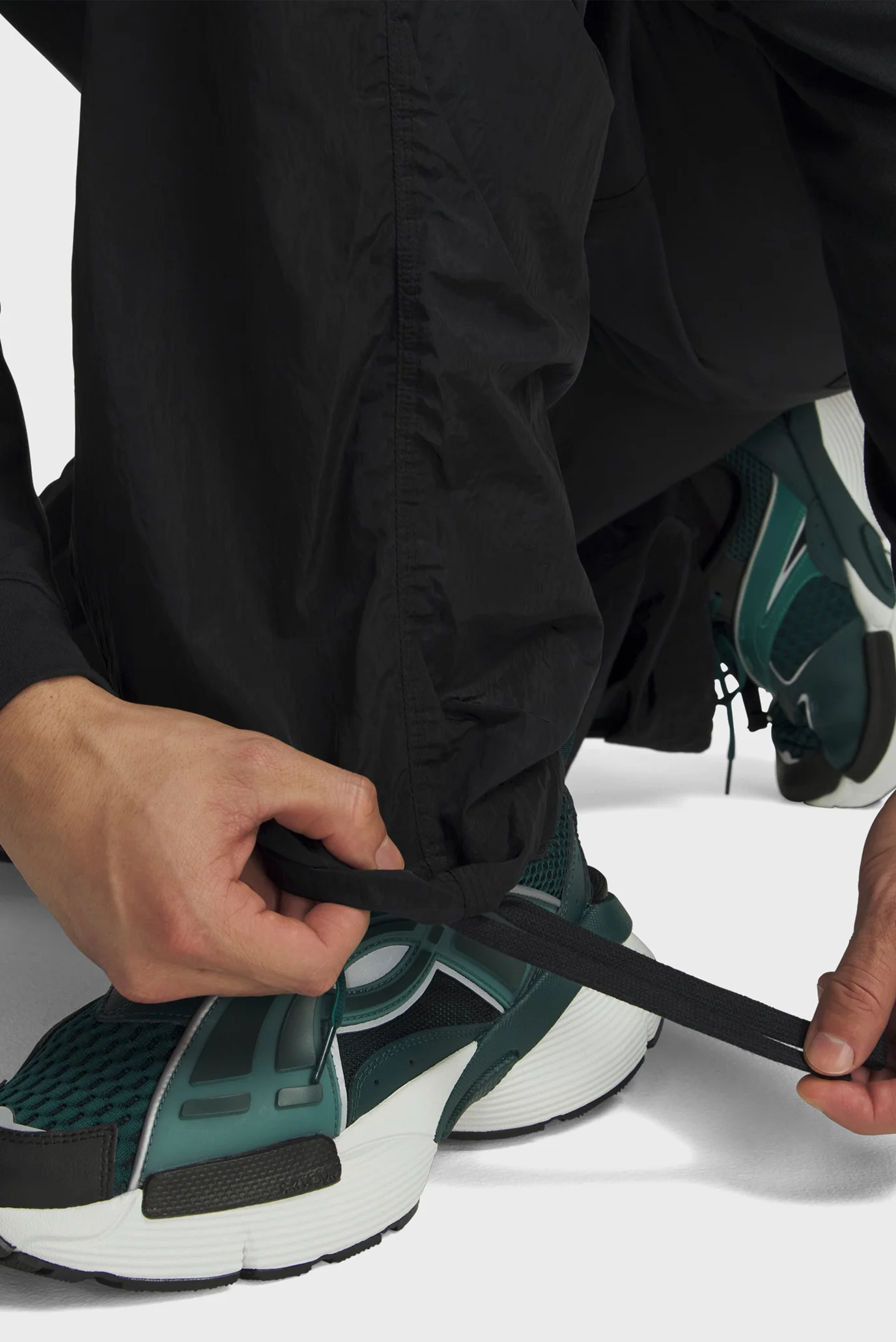 Мужские черные спортивные брюки SU Woven Pants Under Armour