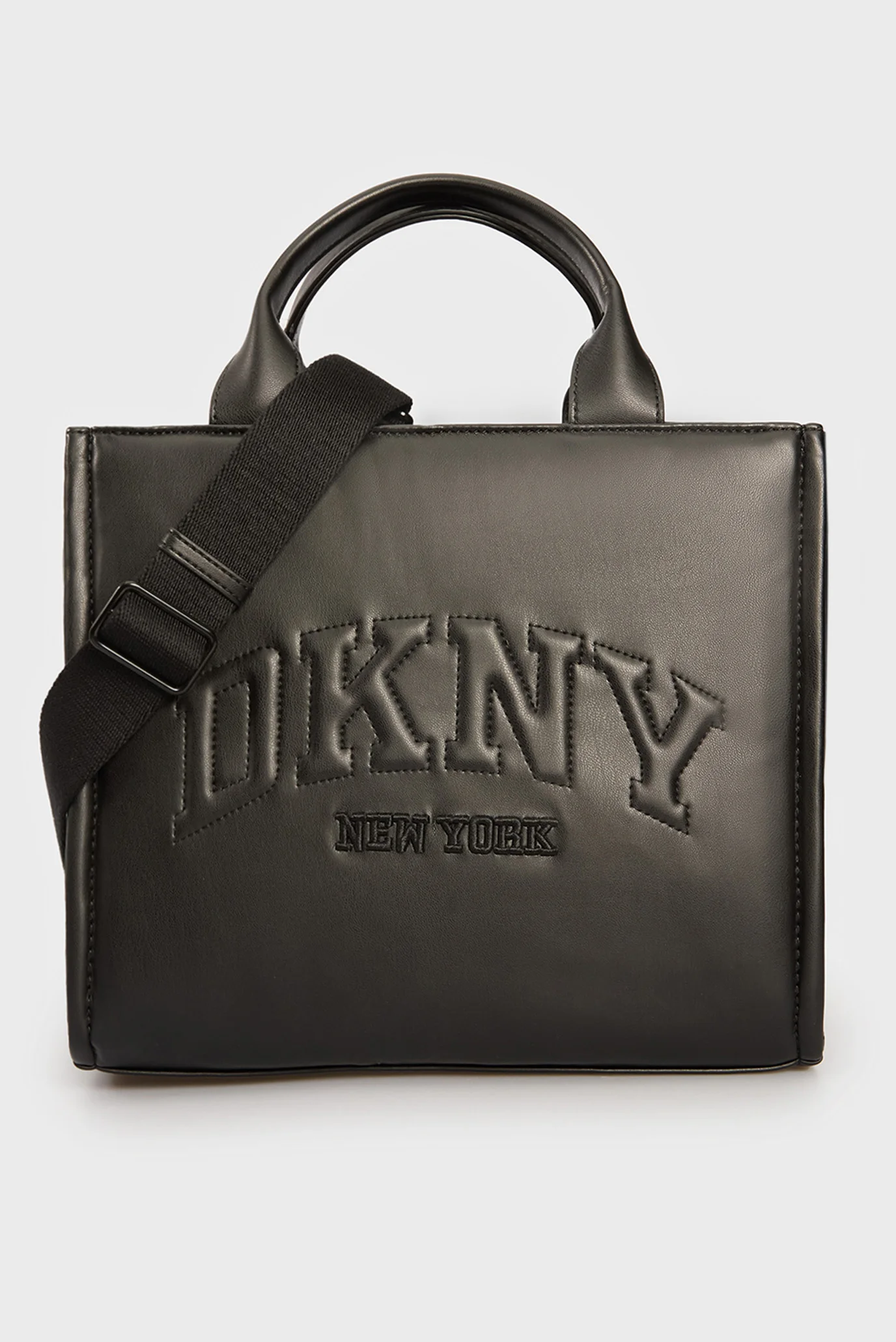 Жіноча чорна сумка HADLEE DKNY R44AZR57 — MD-Fashion