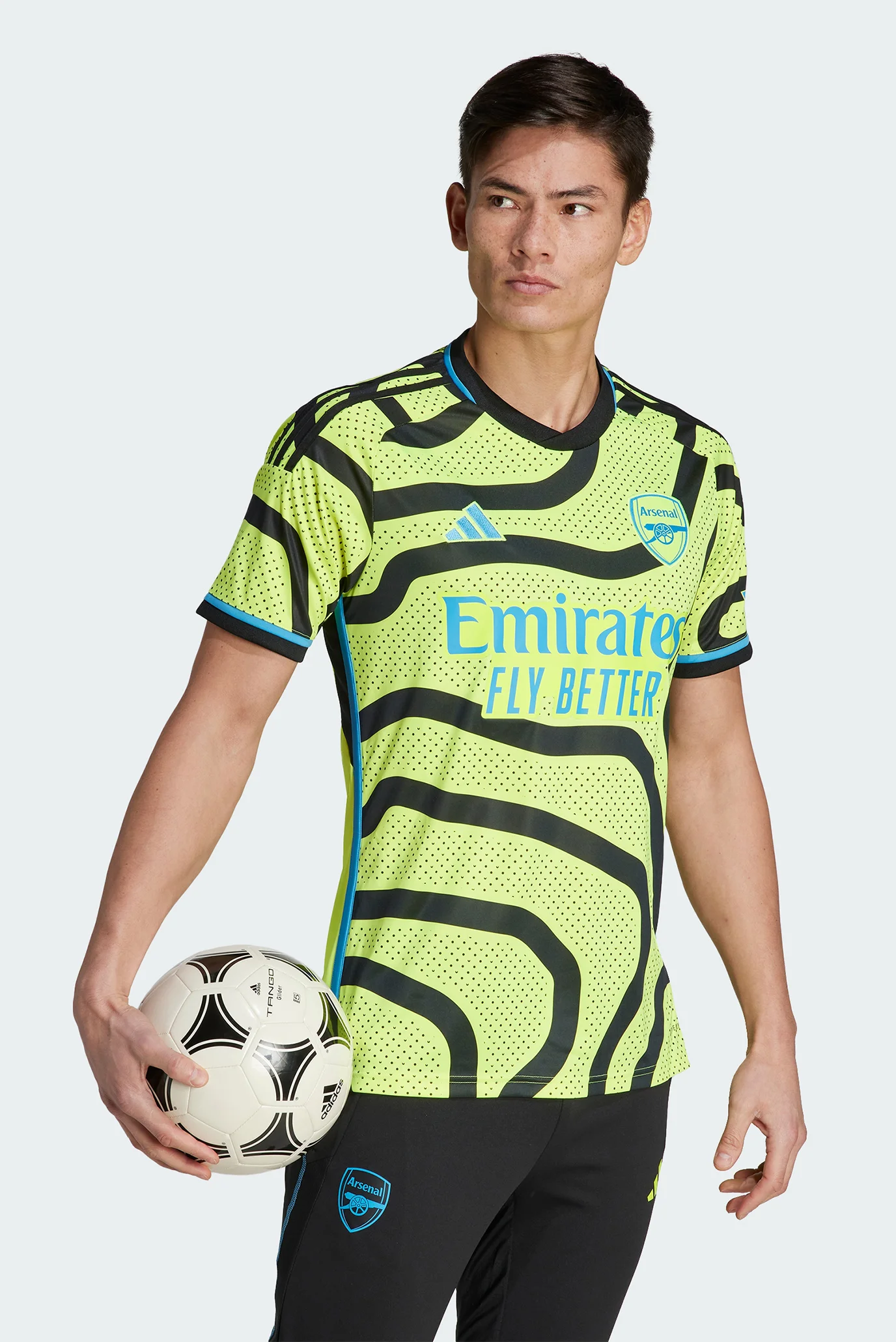 Мужская салатовая футболка Arsenal 23/24 Away adidas HR6927 — MD