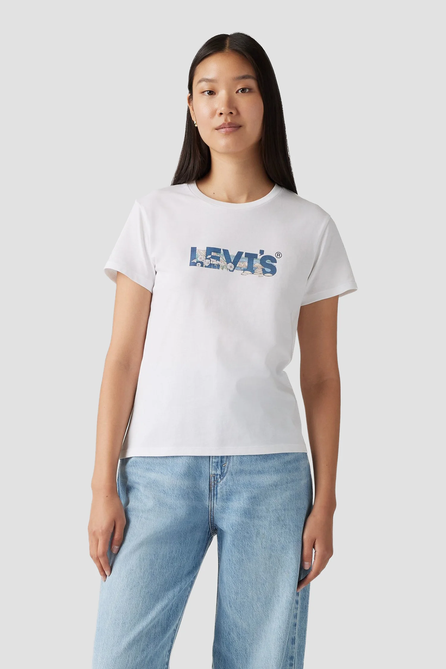 Женская белая футболка Levi's® 17369;3017 — MD-Fashion