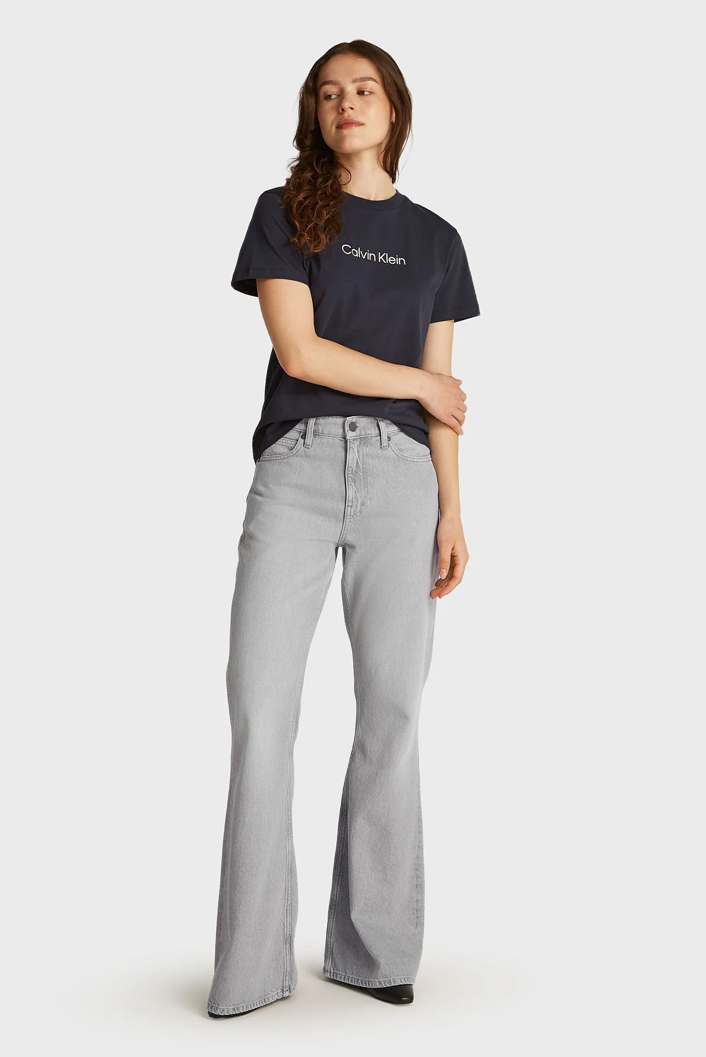 Женские светло-серые джинсы MR RELAXED FLARE - MID GREY Calvin