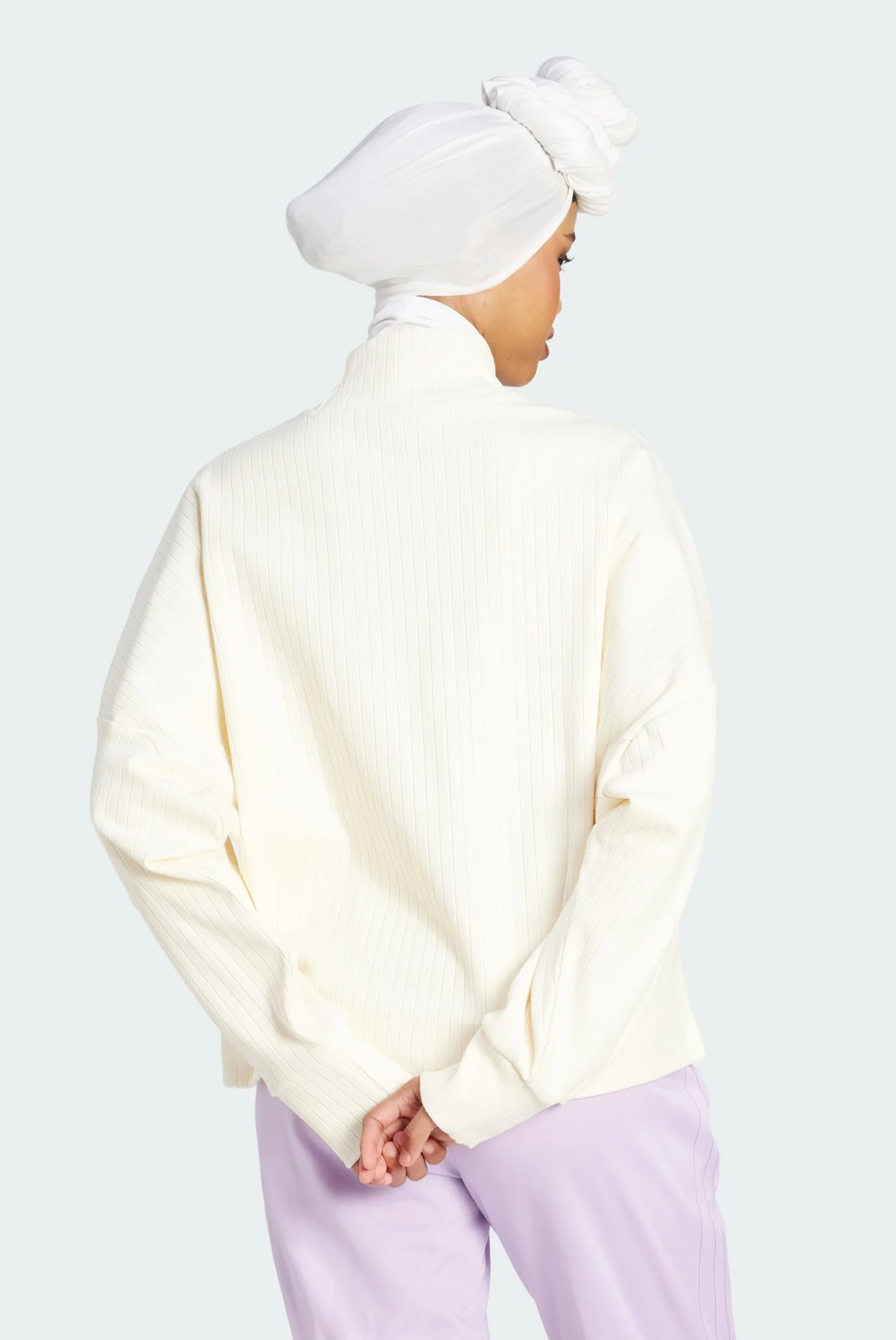 Женский белый свитшот ALL SZN WINTERISED adidas JM5948 — MD-Fashion